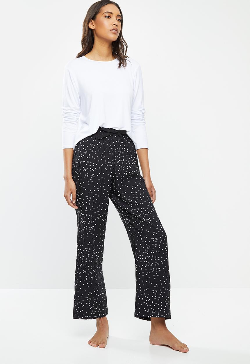 Superbalist - Sleep long sleeve fitted top and pants set - white & black
