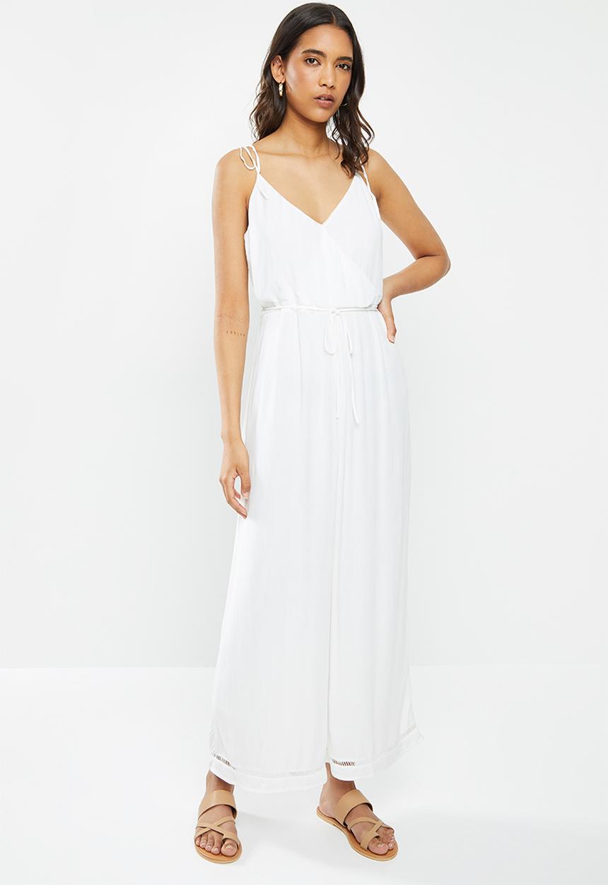 Cotton On - Woven vera v neck wrap jumpsuit - white