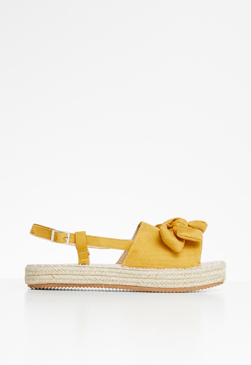 Rebel Republic - Girls wedge sandal - yellow