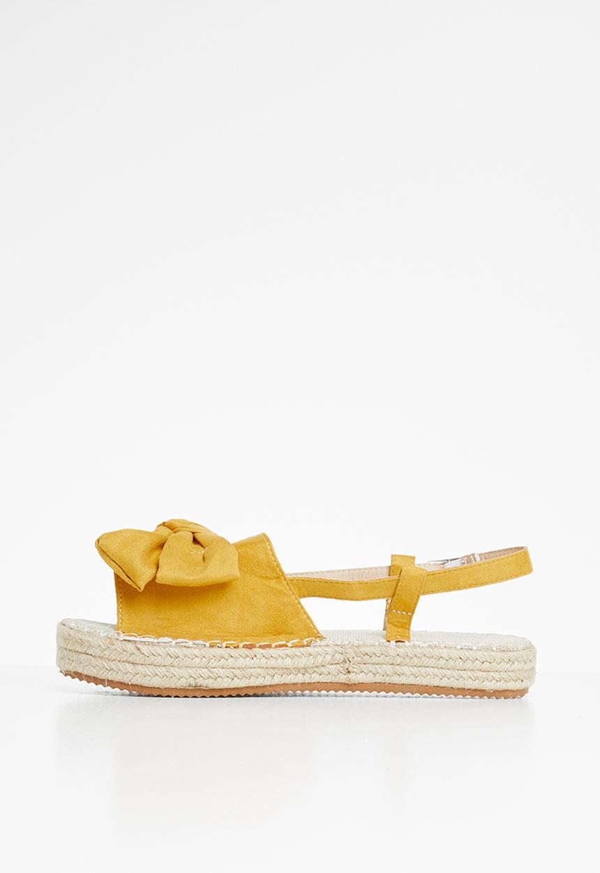 Rebel Republic - Girls wedge sandal - yellow