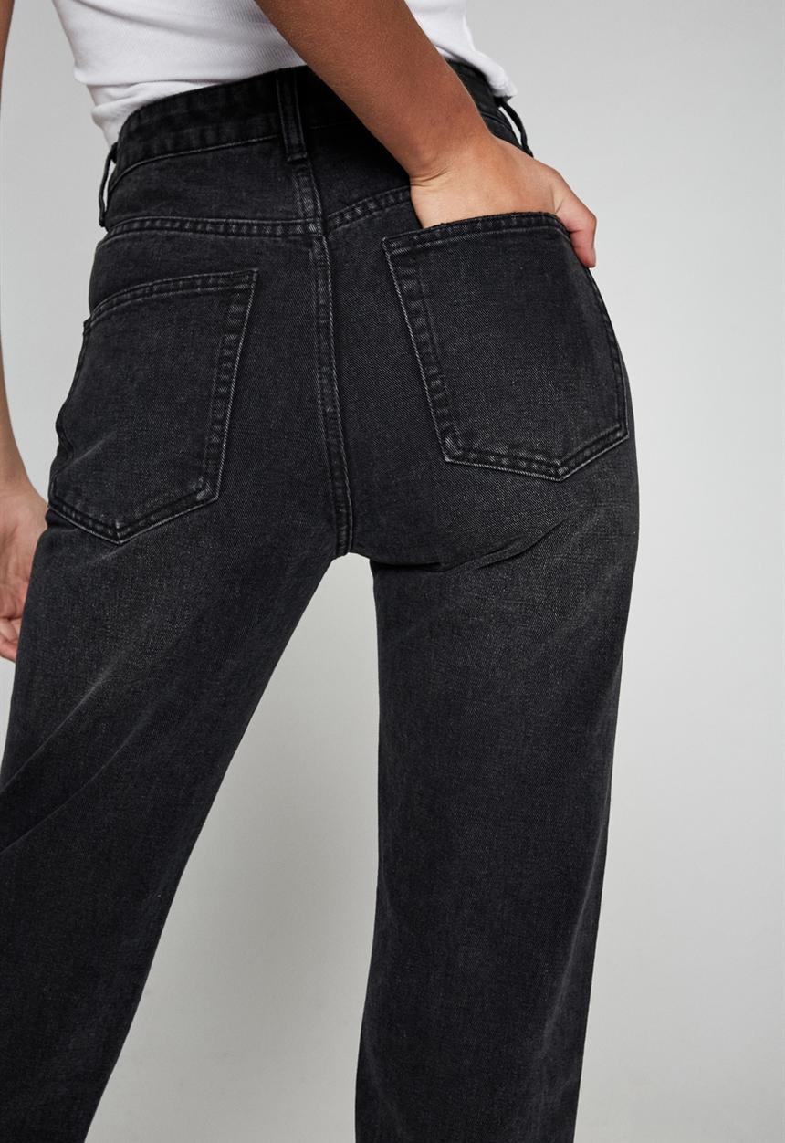Cotton On - Mom jean - stonewash black
