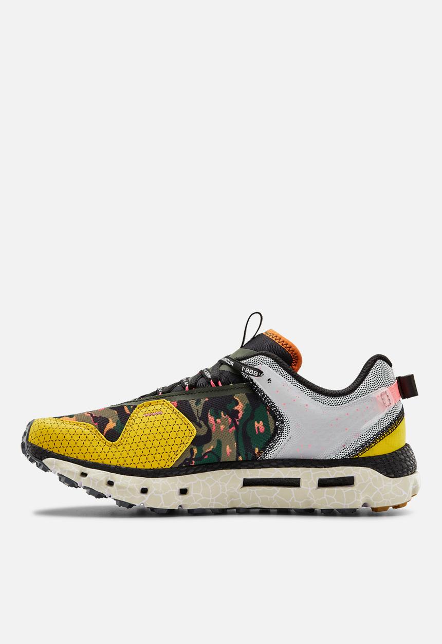 Under Armour - Ua hovr summit cllsn crs prt - black / zeppelin yellow / white