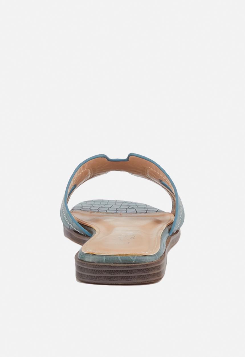 Miss Black - Discopia slide - blue