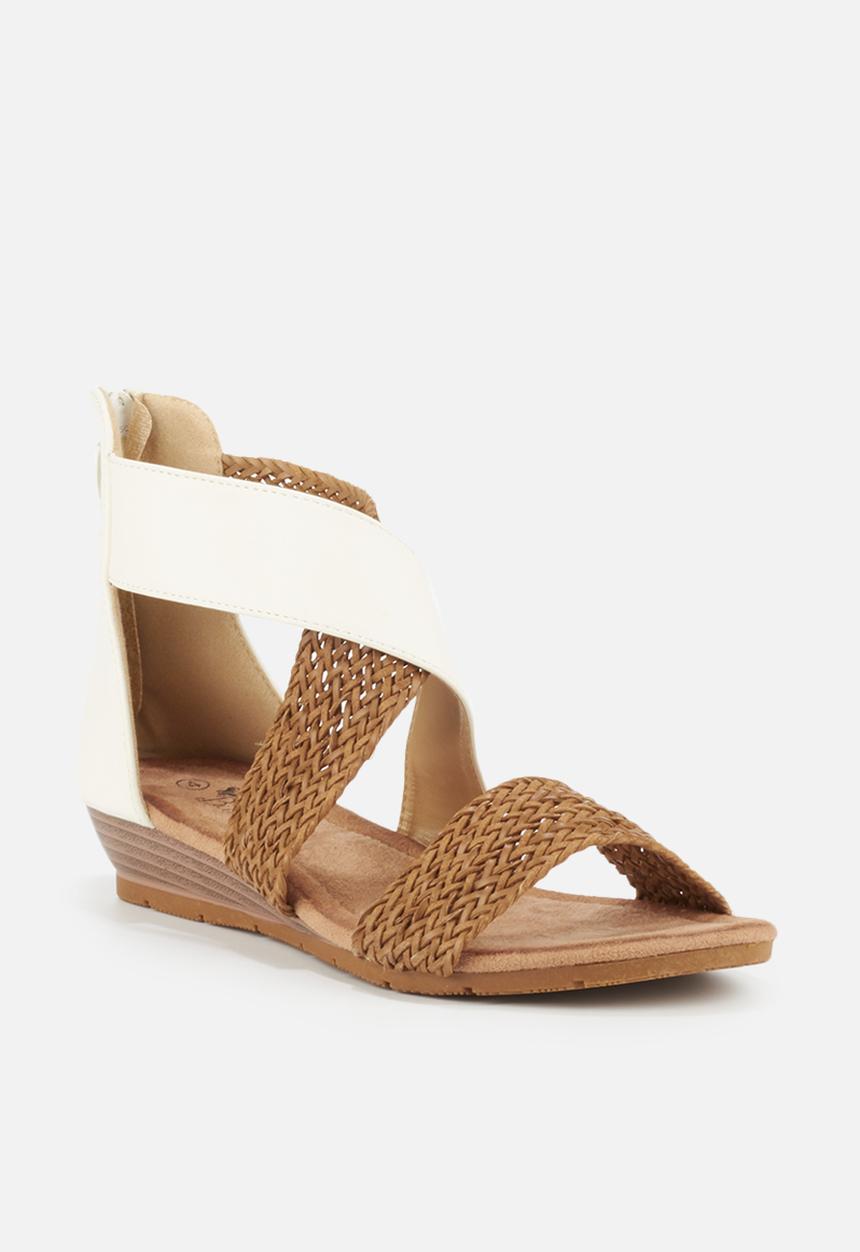 Butterfly Feet - Biguil sandal - white