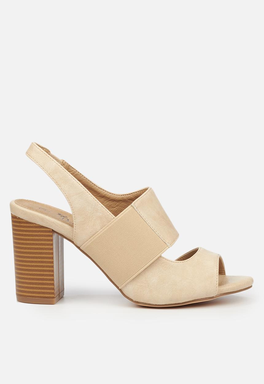 Butterfly Feet - Quellerina heel - beige