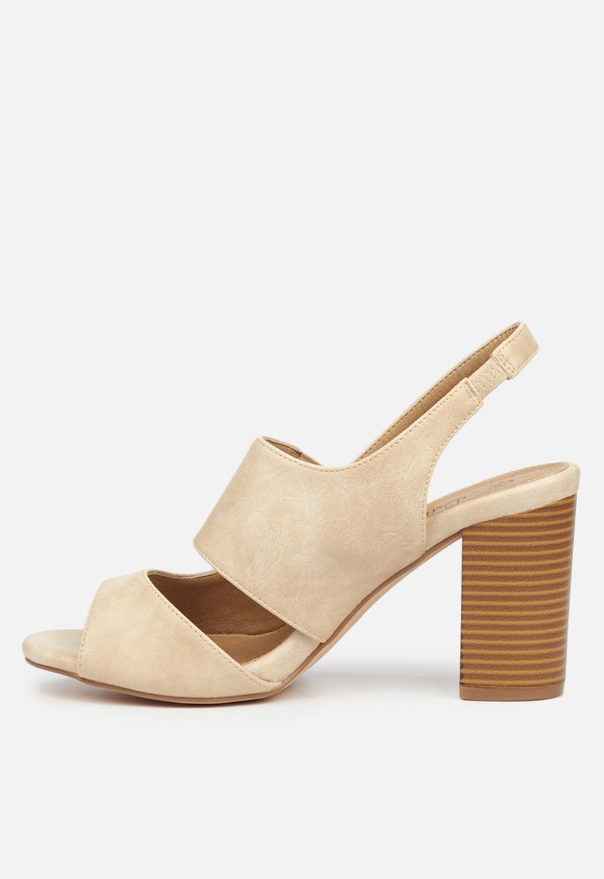 Butterfly Feet - Quellerina heel - beige
