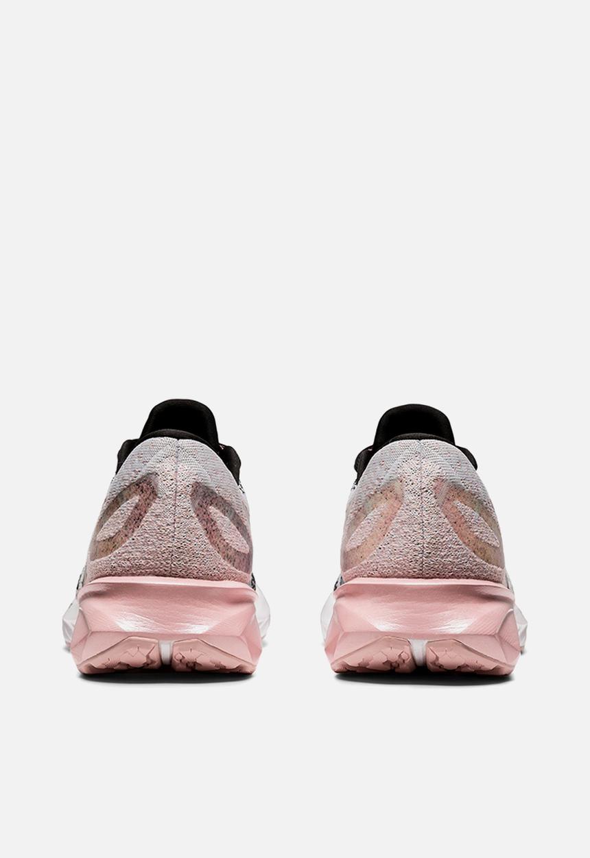ASICS - Dynablast the new strong - white/ginger peach - new strong