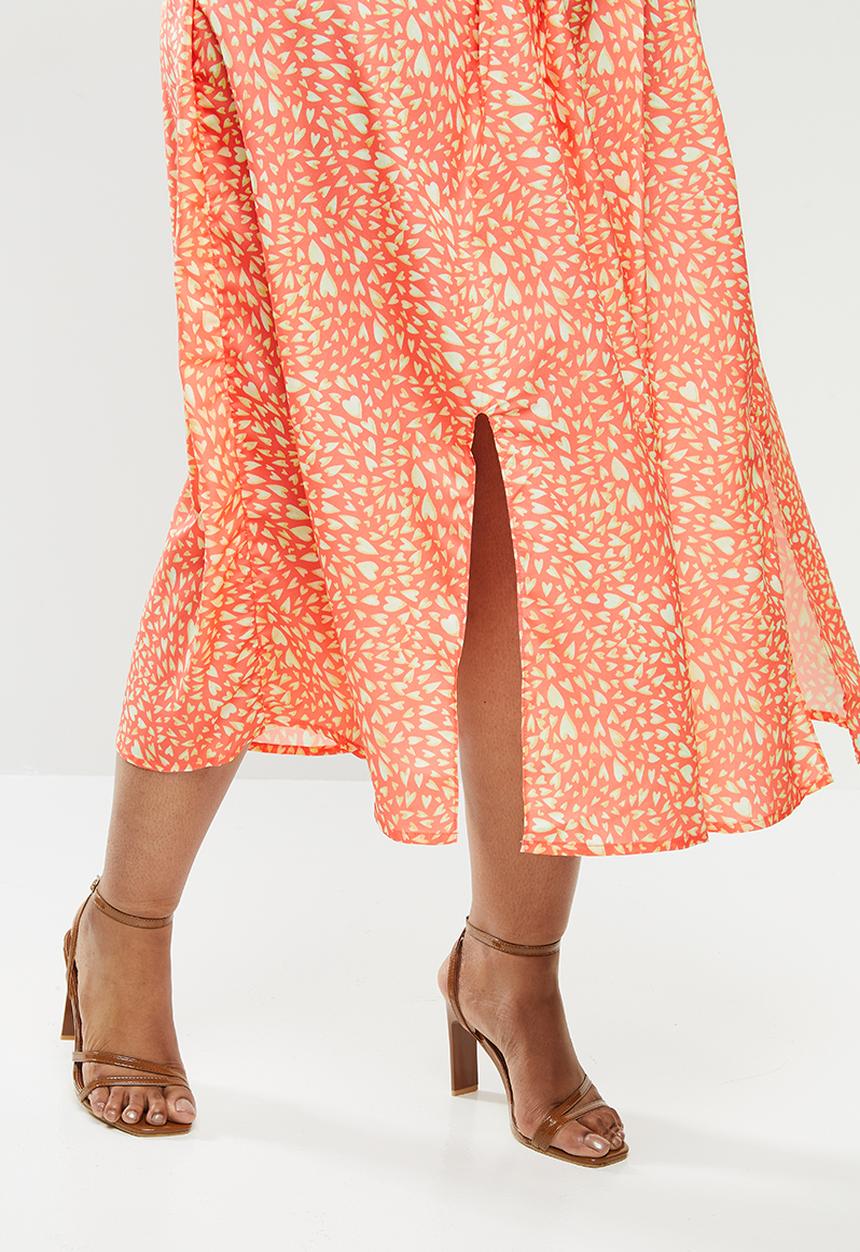 Glamorous - Plus size printed heart midi split skirt - pink & yellow