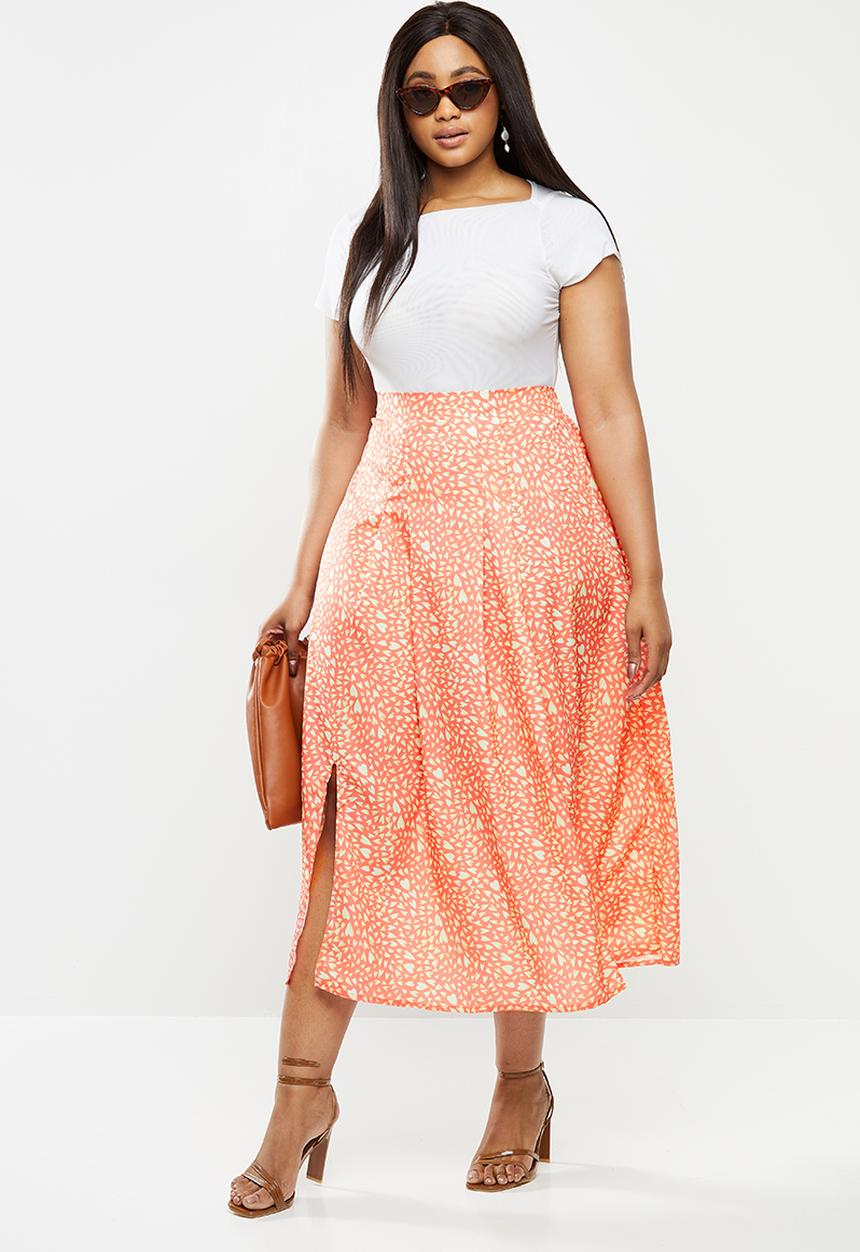Glamorous - Plus size printed heart midi split skirt - pink & yellow
