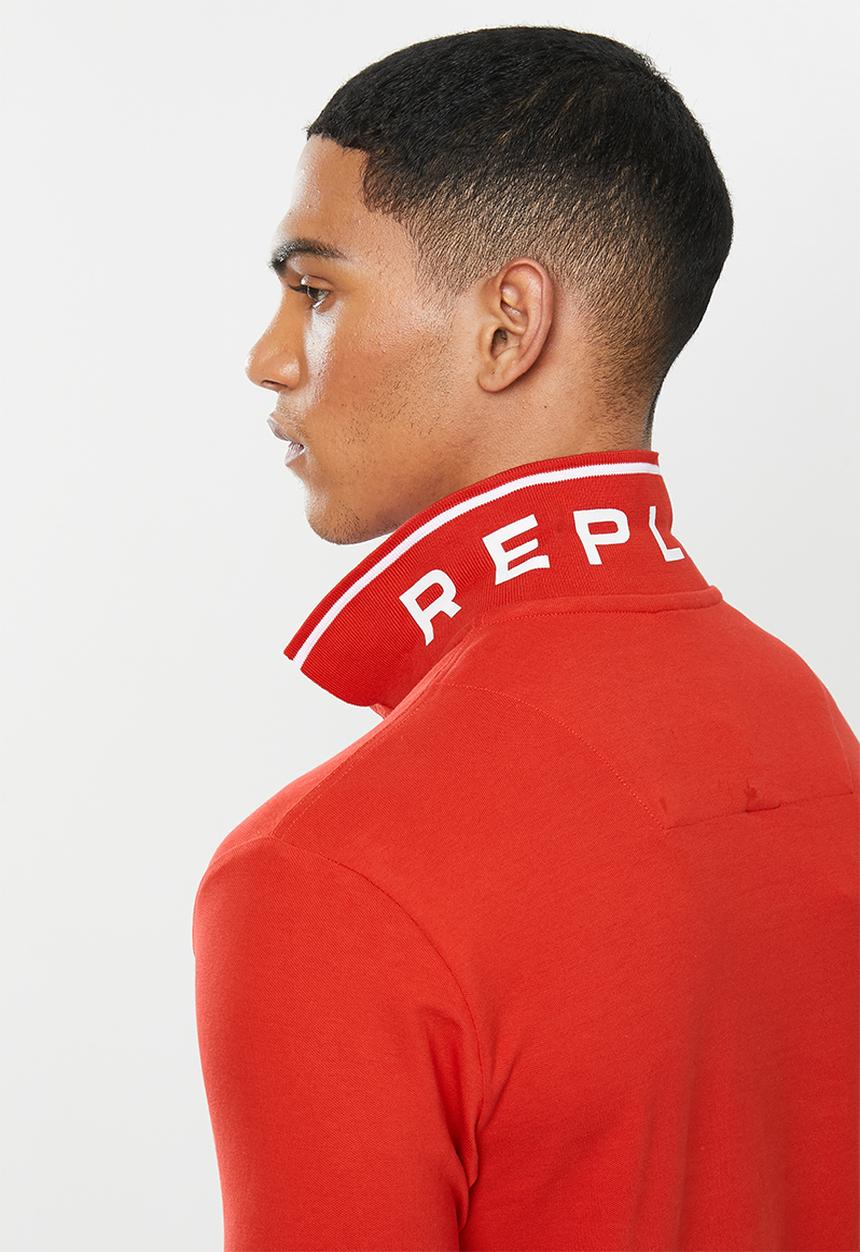 Replay - Red golfer - red