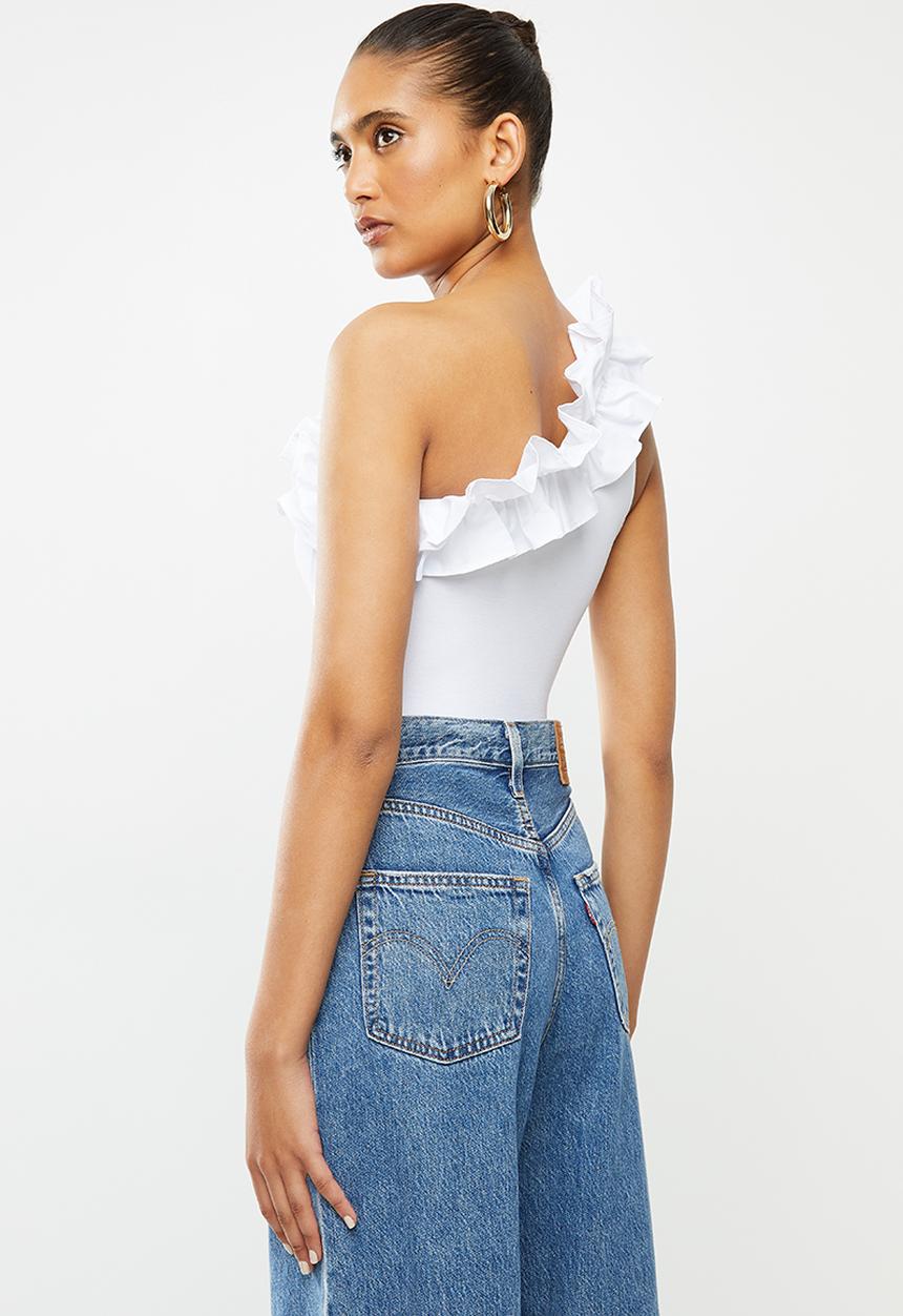 Blake - Ruffle bardot fitted top - white