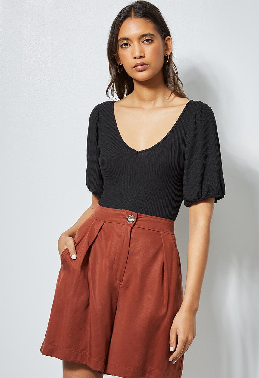 Superbalist - V-neck puff sleeve bodysuit - black