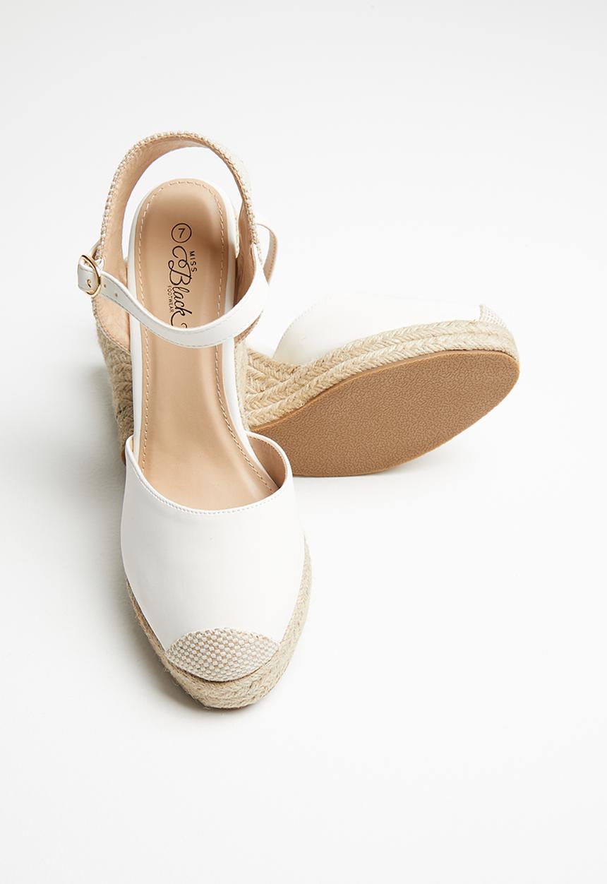 Miss Black - Hooked wedge - white