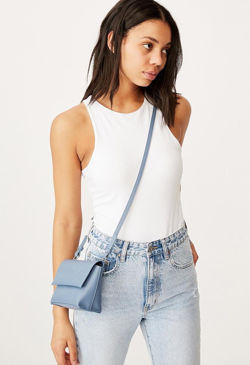 Rubi - Whit cross body bag - vintage blue