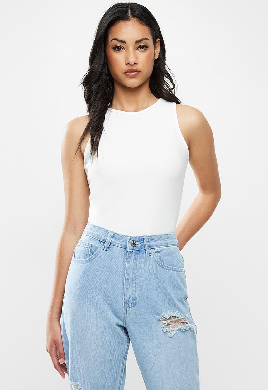 Missguided - Petite ribbed racer back bodysuit - white
