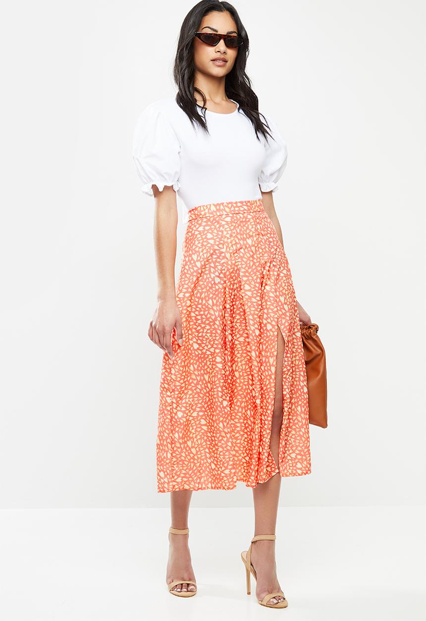 Glamorous - Petite Printed heart midi split skirt - coral & yellow