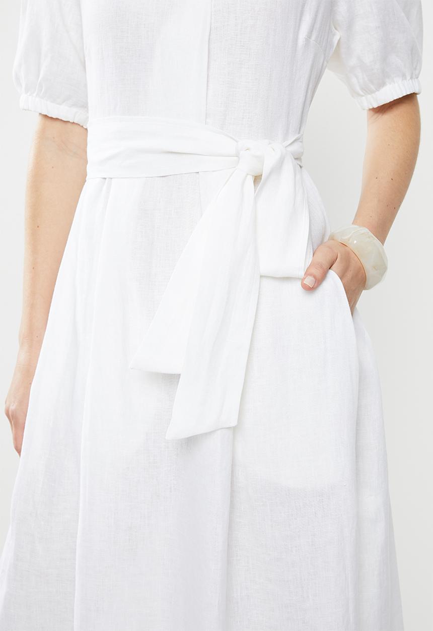 AMANDA LAIRD CHERRY - Sibaya dress - white