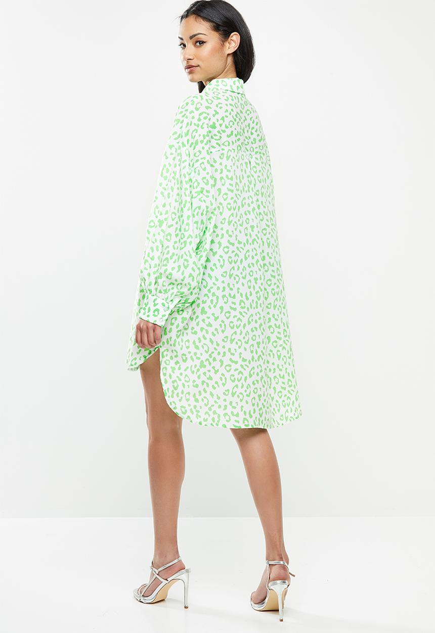 Glamorous - Petite Leopard shirt dress - green