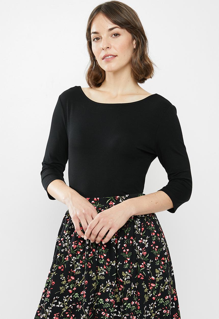 edit - Slashneck scoop back tee - black