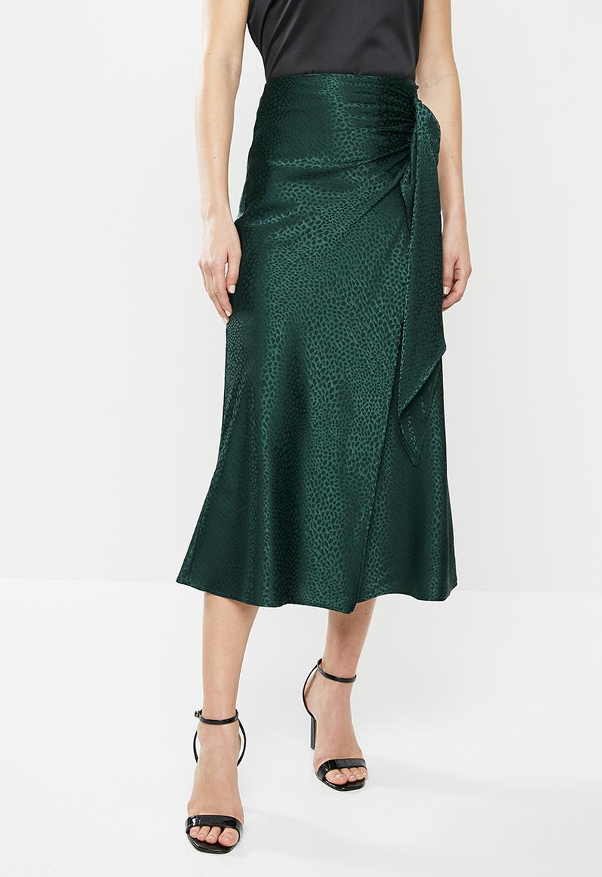 MILLA - Satin draped skirt - green