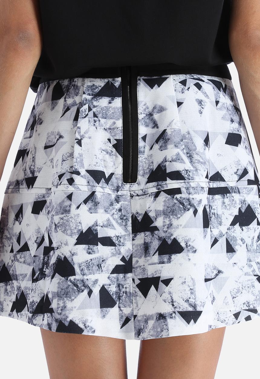 Y.A.S - Reflect Skirt