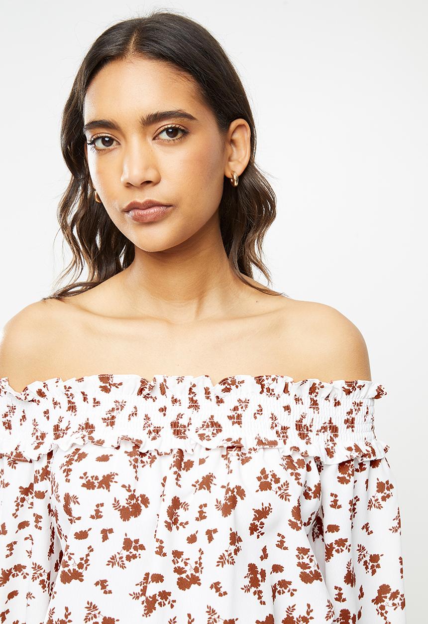Glamorous - Bardot sleeve blouse- white floral