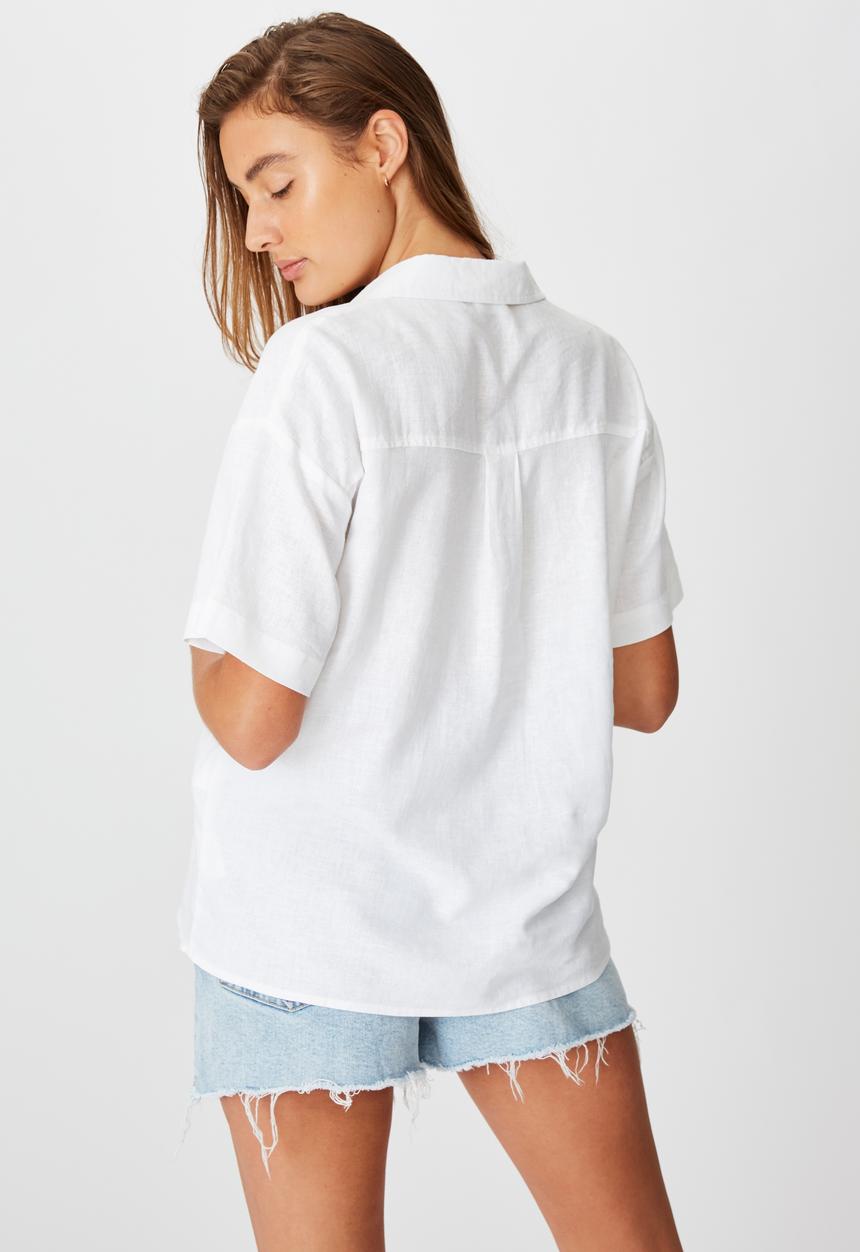 Cotton On - Oversize resort shirt - white