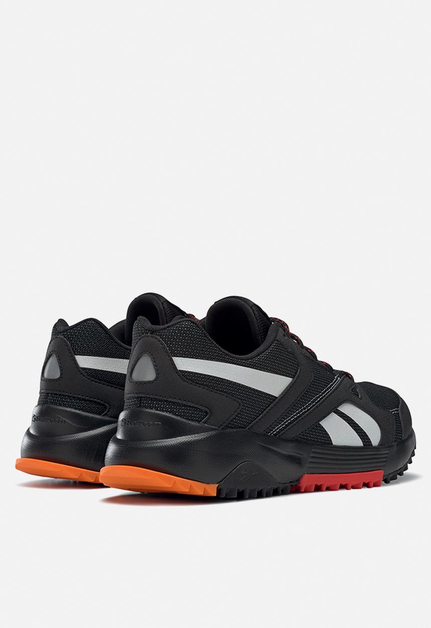 Reebok - Lavante terrain - black/white/instinct red