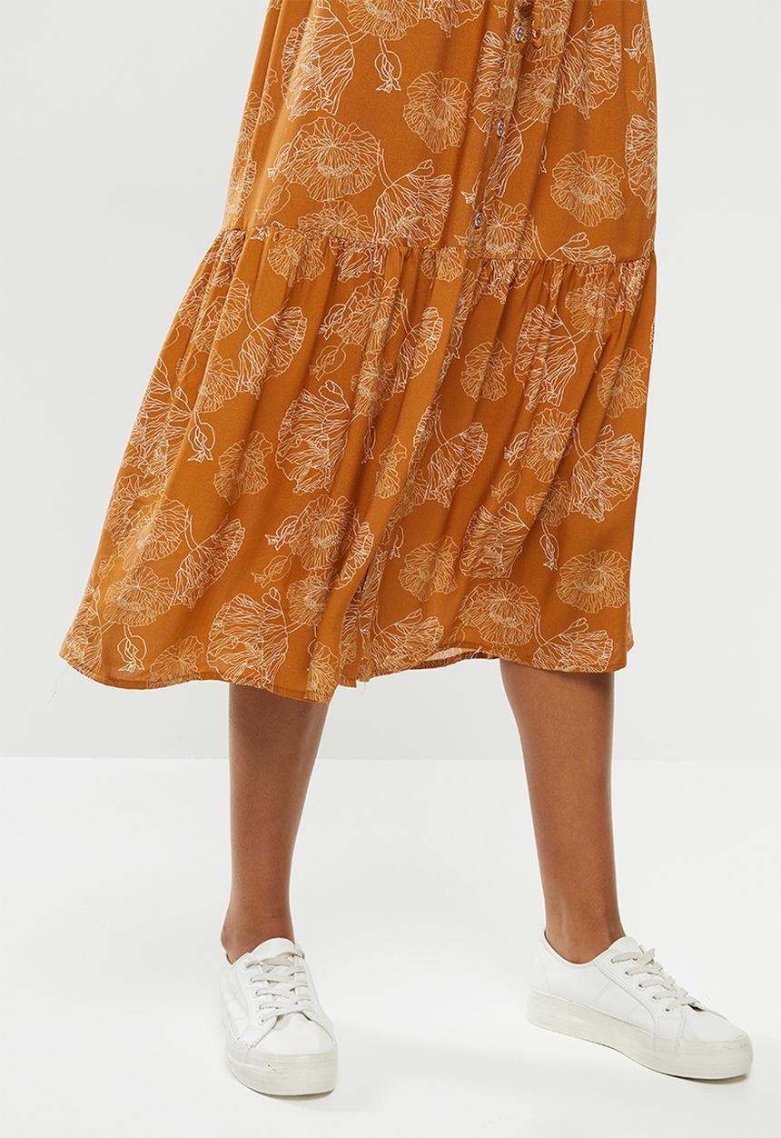 edit - Short sleeve collar tiered shirt dress - rust 