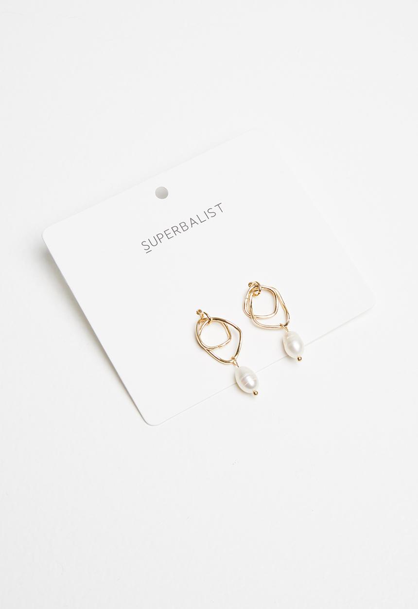 Superbalist - Jasmin faux pearl studs - gold