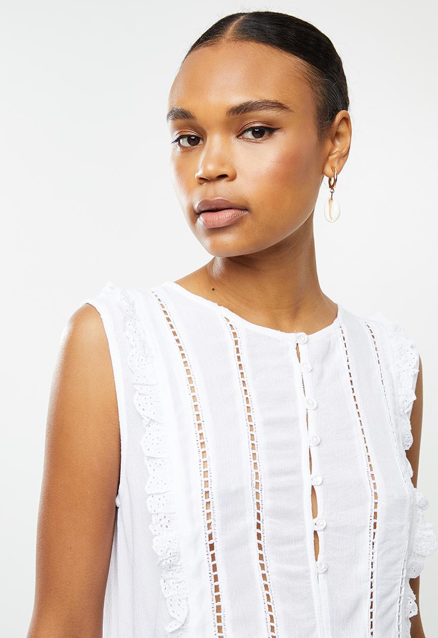 Brave Soul - Frill sleeve top with front lace - white