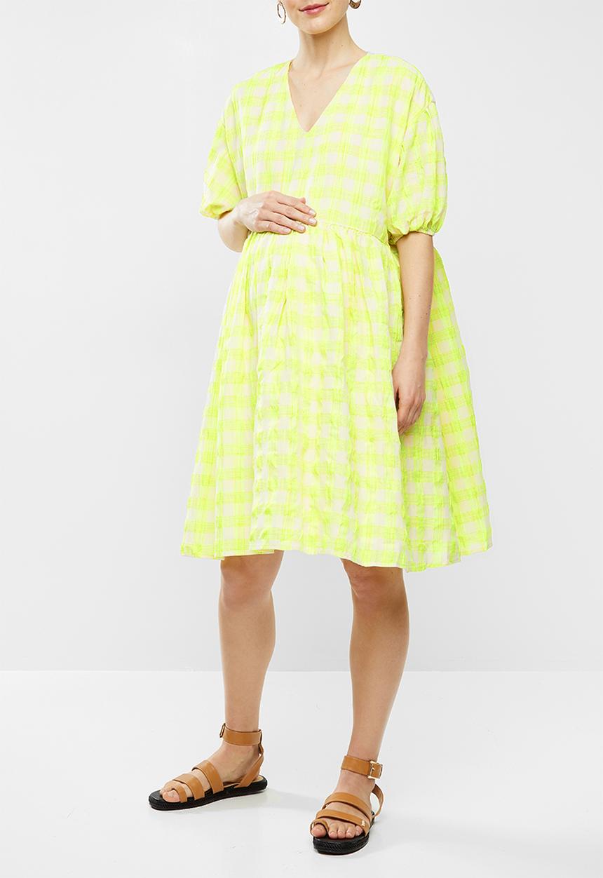 Glamorous - Maternity Check oversized swing dress with puff sleeve - neon yellow
