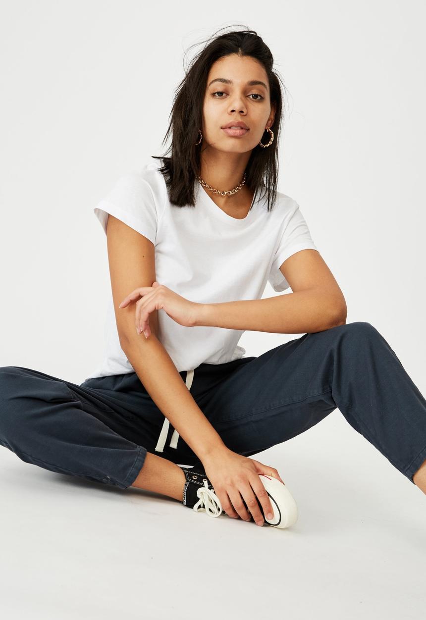 Cotton On - Everyday pant - washed navy