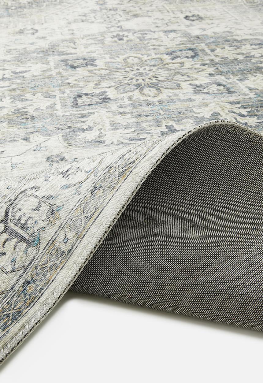 Sixth Floor - Gienah rug - heriz floral