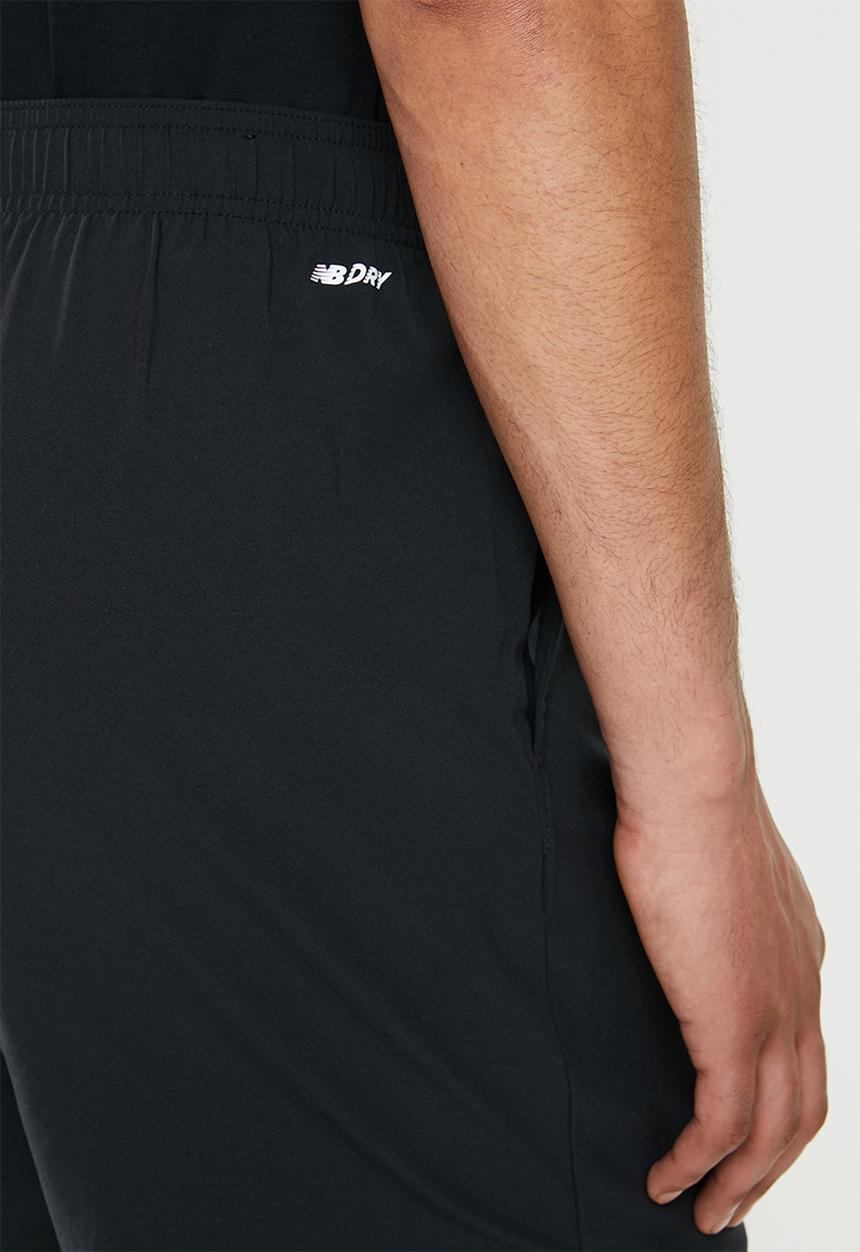 New Balance  - Tenacity 7-inch short - black 