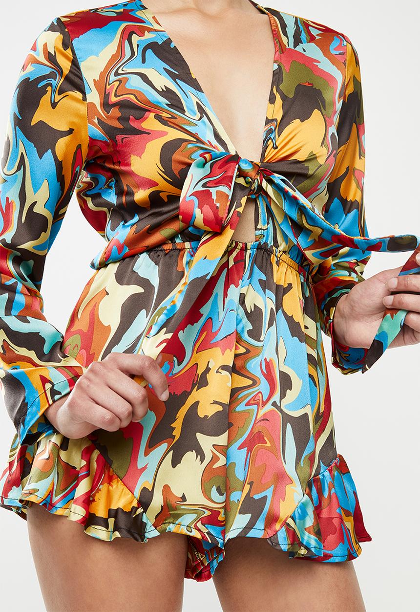 Glamorous - Petite marble long sleeve playsuit - multi
