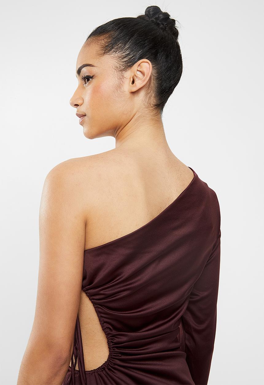Glamorous - Petite sateen one shoulder with open side - plum