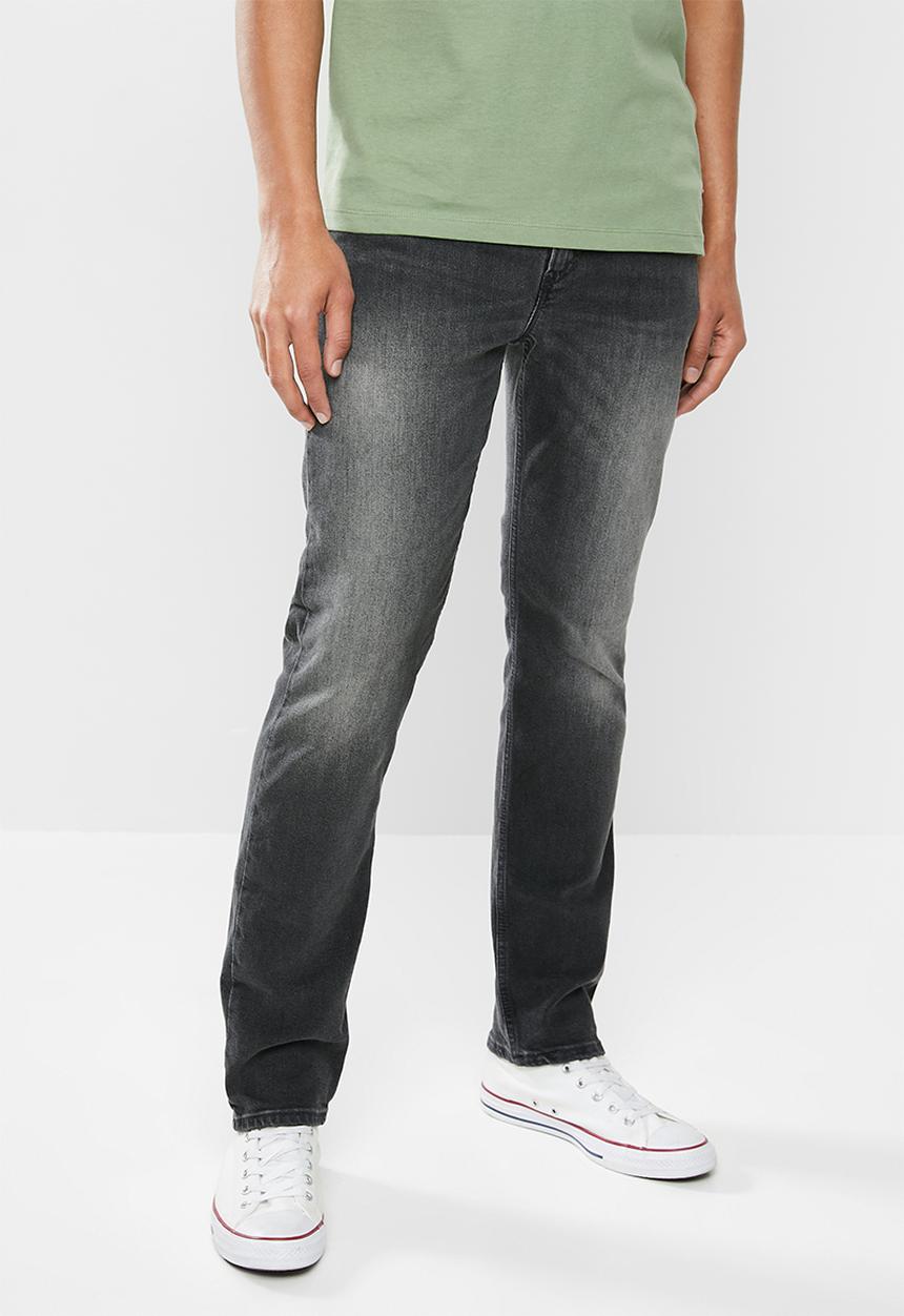 Levi’s® - 502 Taper stop breakin adv - black