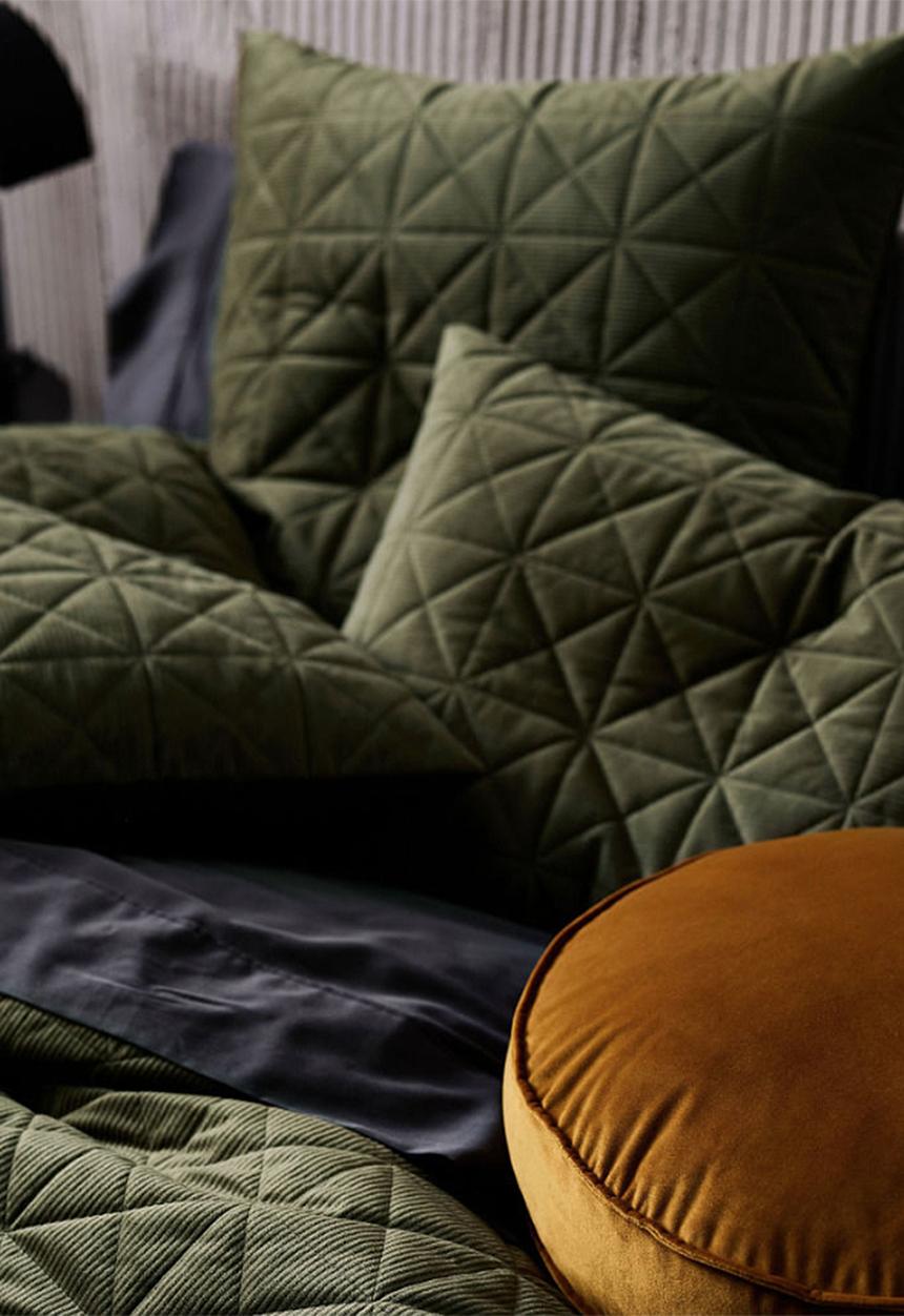 Linen House - Toro round cushion - bronze
