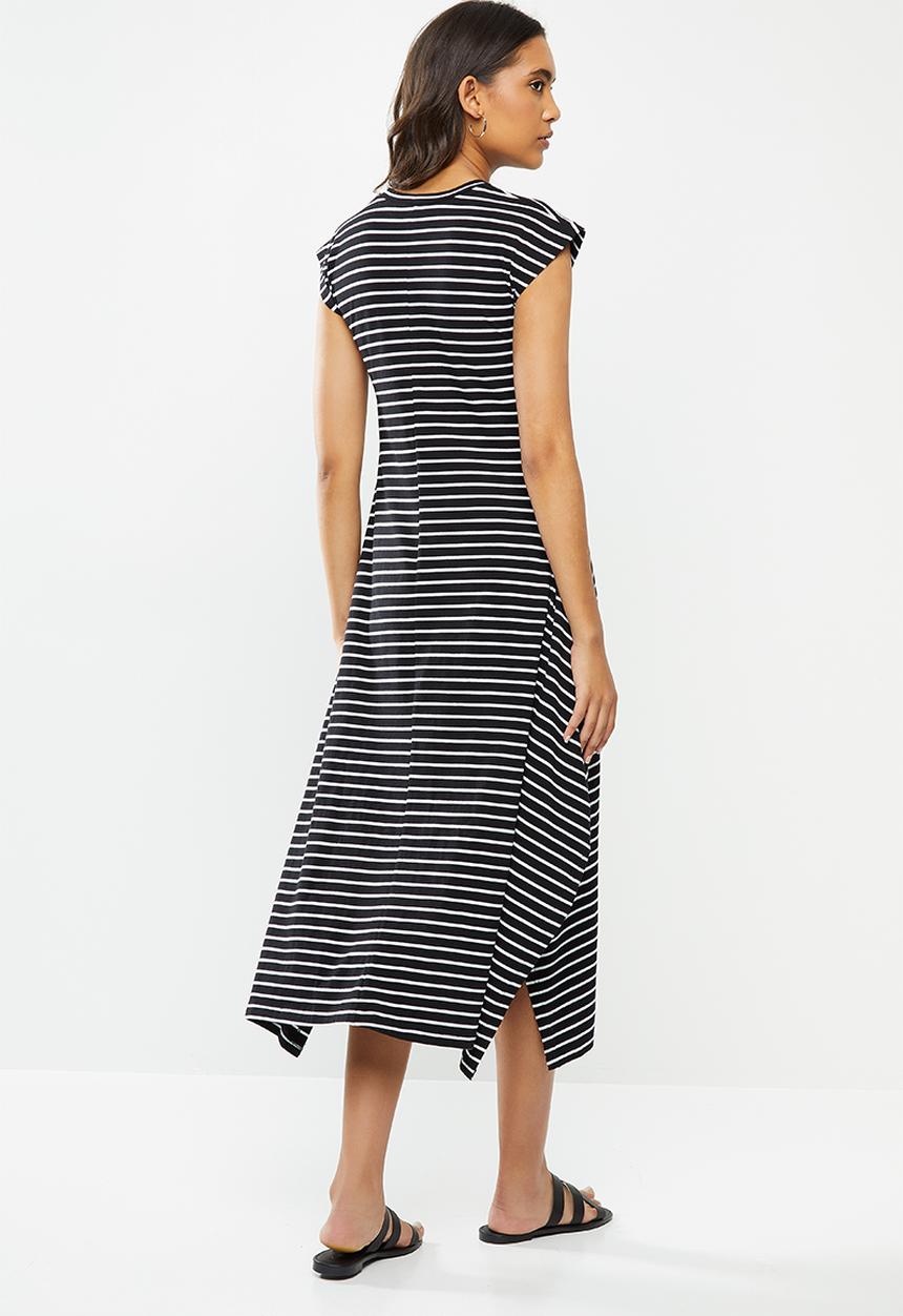 Me&B - Easy knit hanky dress - black & white 