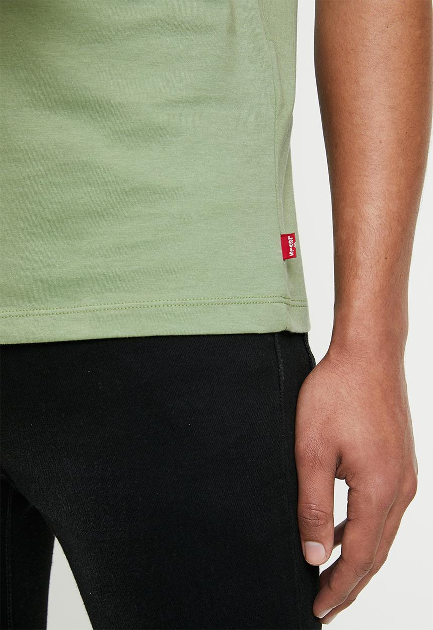 Levi’s® - Boxtab graphic tee - green