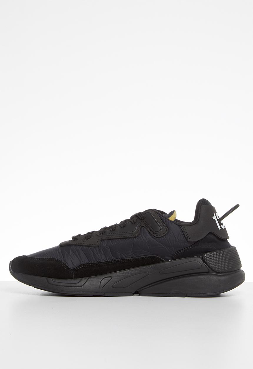 Diesel  - S-serendipity lc sneakers - y02351-p3390-t8013 - black 
