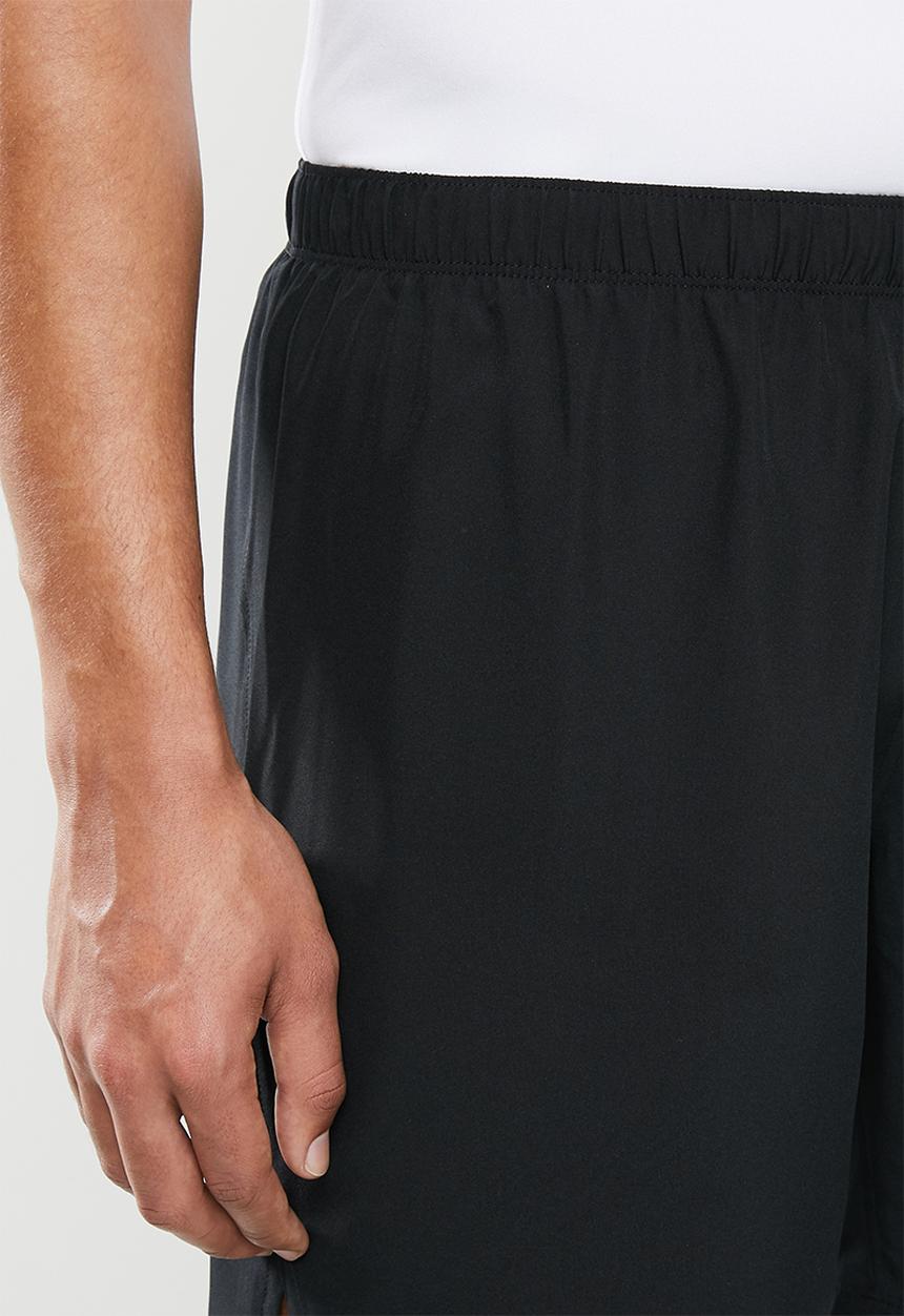 ASICS - Silver 7in shorts - black