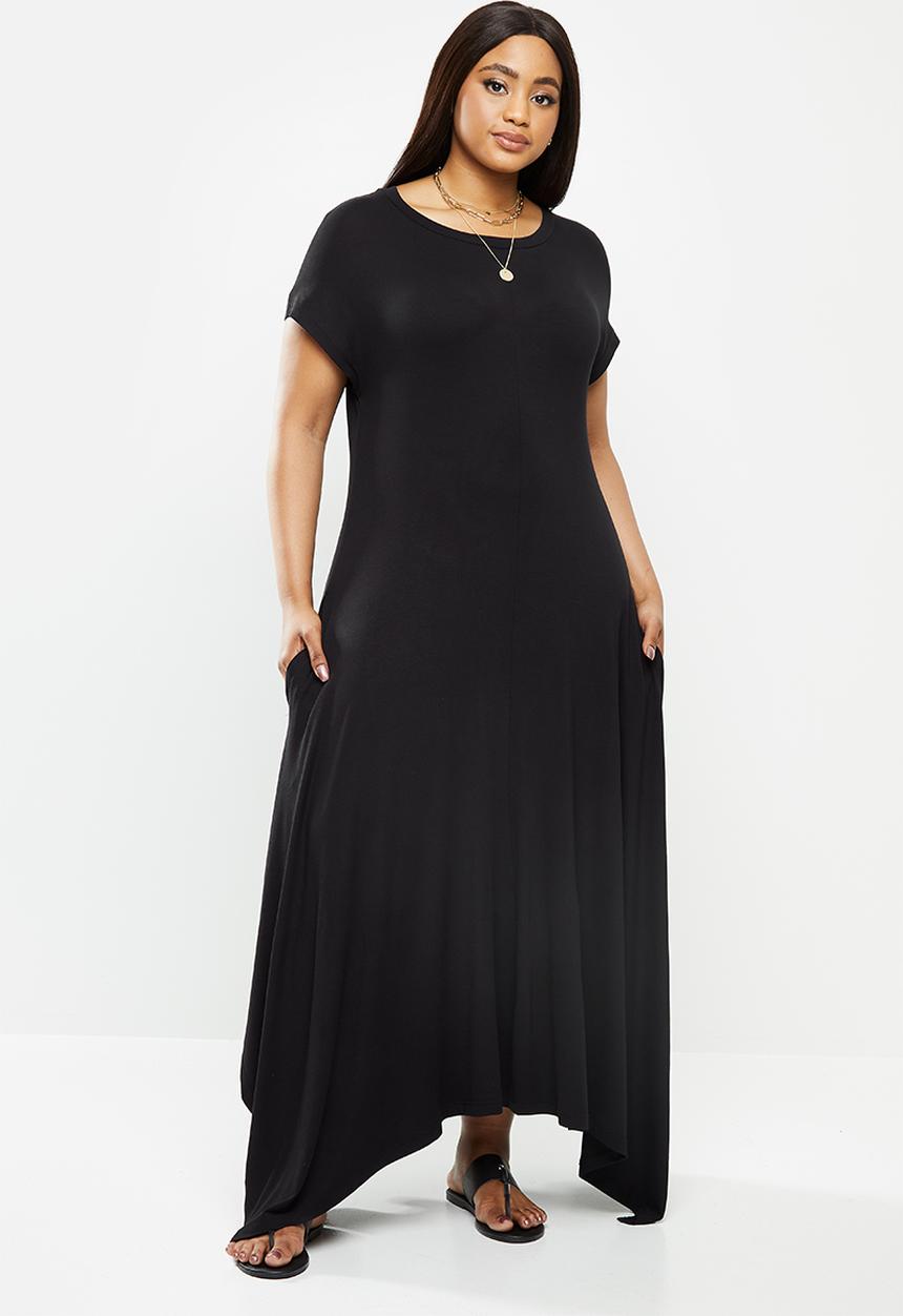 Me&B - Plus easy knit hanky dress - black