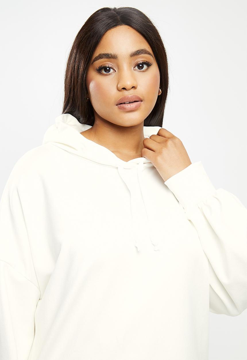 Me&B - Plus fleece hooded sweat with step hem - cream
