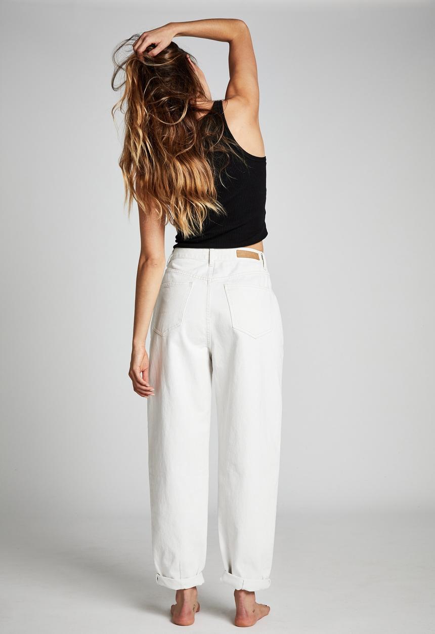 Cotton On - Slouch mom jean - white haven pleat