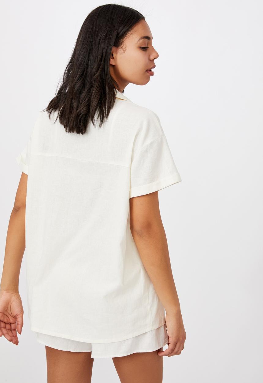 Cotton On - Pool side shirt - chalk white