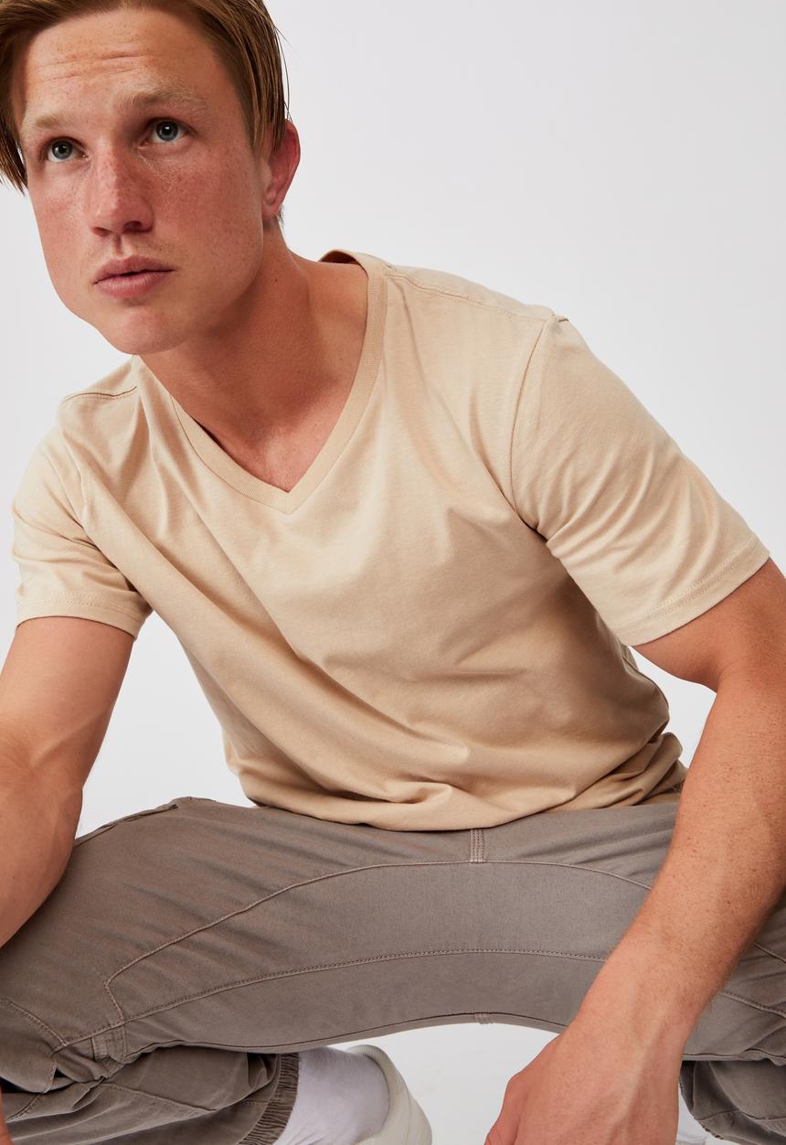 Cotton On - Essential vee neck T-shirt - clay stone