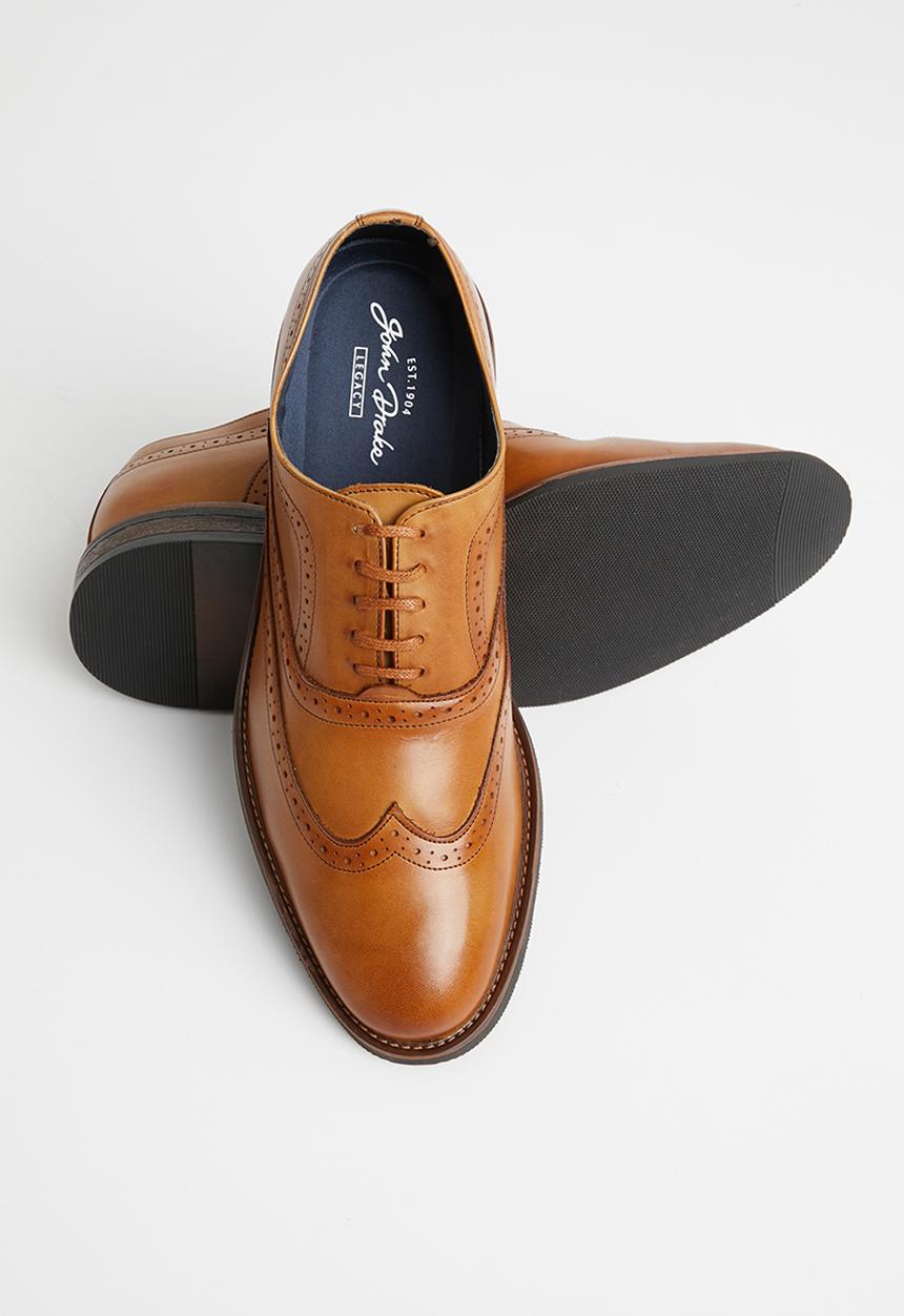 John Drake - Wingcap brogue - dark tan