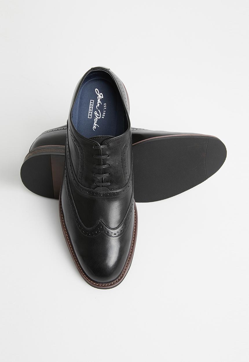 John Drake - Wingcap brogue - black